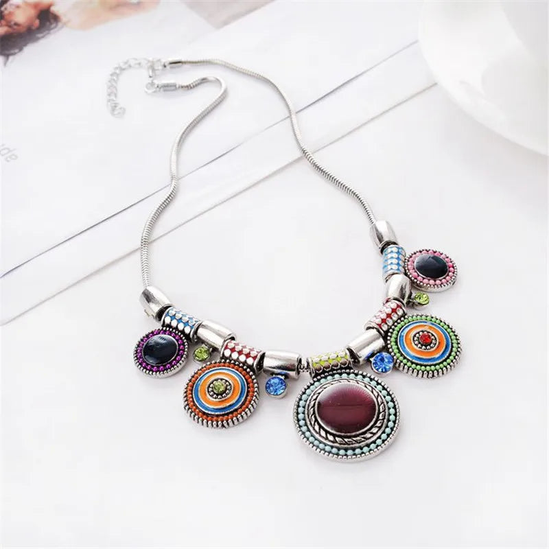 Vintage Gem Choker Necklace - Statement Jewelry for Women