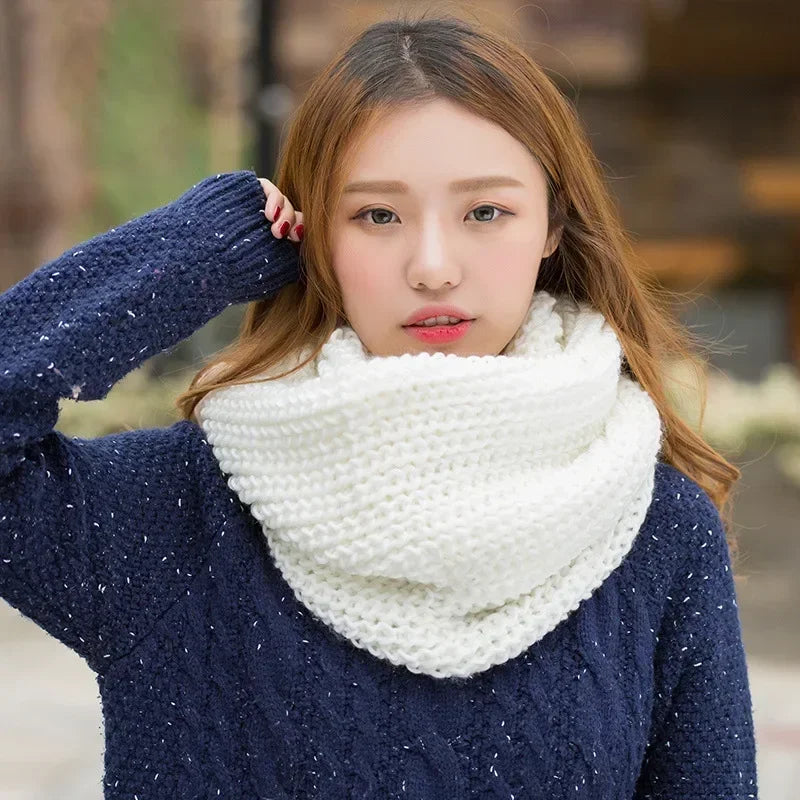 Women's Knit Infinity Scarf - Winter Cashmere-Style Neckwarmer