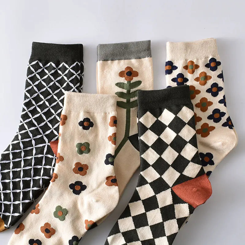 Women's Embroidered Floral Socks - 5 Pairs Set