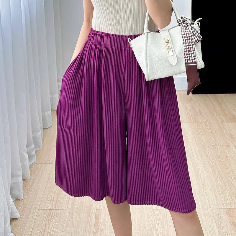 Women's High-Waist Pleated Cropped Pants - Loose Fit Summer Shorts