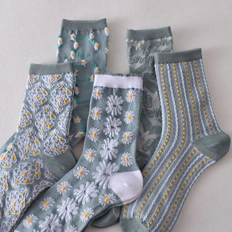 Women's Embroidered Floral Socks - 5 Pairs Set