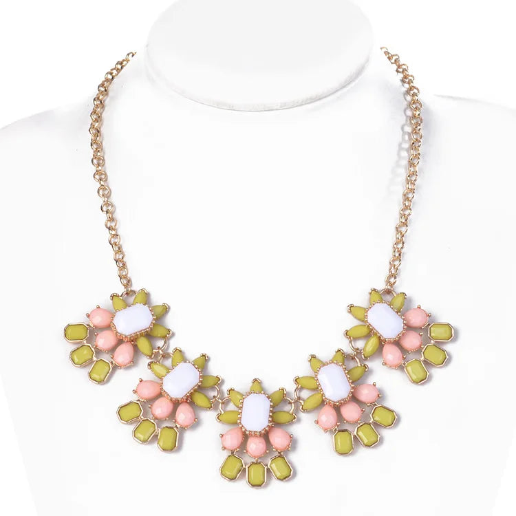 Vintage Gem Choker Necklace - Statement Jewelry for Women