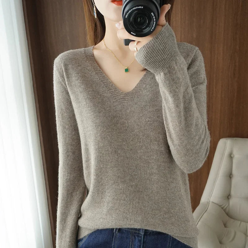 Casual V-Neck Sweater - Women's Solid Color Pullover